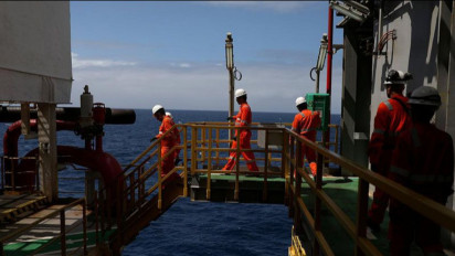 Harga Minyak Jatuh Setelah Laporan Inflasi AS lebih Panas dari Perkiraan, Memberika Ruang FED Menaikan Suku Bunga