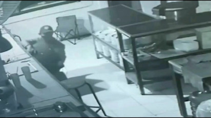 Terekam CCTV, Aksi Pencurian Kembali Terjadi di Kafe Malang, Pelaku Gasak Speaker dan Amplifier