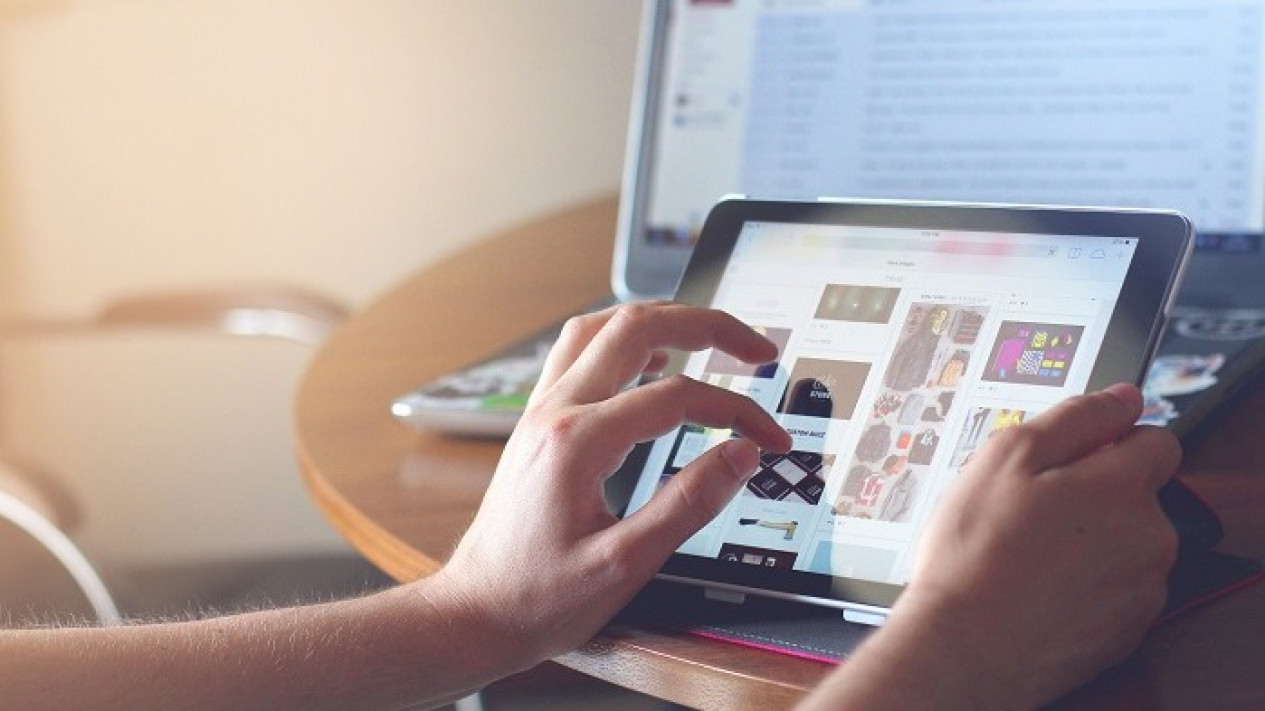 Ini Kata Pakar Soal Pentingnya Kesadaran dan Literasi di Media Sosial
            - galeri foto