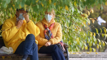 Masyarakat Boleh Lepas Masker, Dokter: Jika Cakupan "Booster" Tinggi