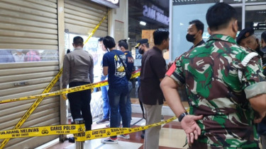 Dor! Perampok Gasak Toko Emas di Pusat Perbelanjaan Tangsel, Pelaku Tembakan Pistol Ancam Satpam dan Penjaga Toko