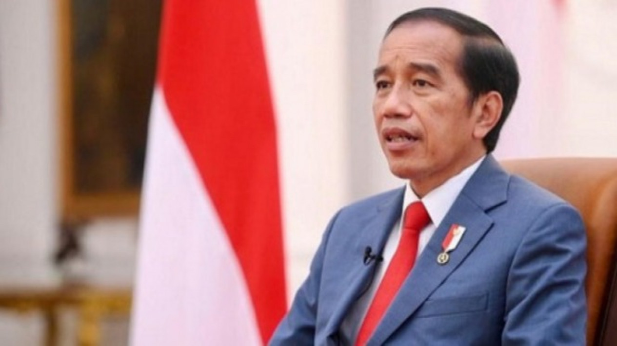 Jokowi Tak Mau Tanggapi Soal Isu Dirinya Jadi Cawapres 2024, MK Klarifikasi Begini
            - galeri foto