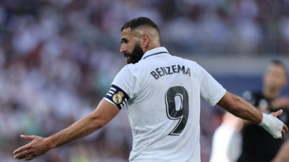 Ancelotti  Pastikan Benzema Absen di Duel Panas Derby Madrid