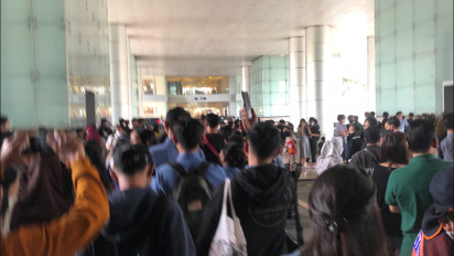 Panel Listrik Mal Grand Indonesia di Lantai 10 Terbakar, Sekitar 7 Unit Damkar Dikerahkan