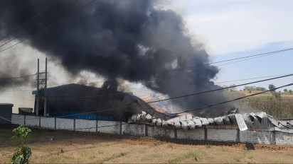 Pabrik Pengolahan Bonggol Jagung di Mojokerto Hangus Terbakar