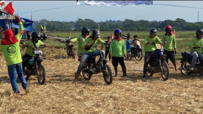 Serunya Balapan Ojek Gabah di Batang, Ungkapan Syukur Usai Panen Raya