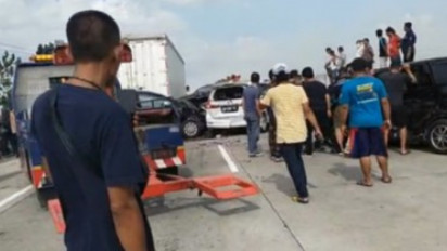 Korban Kecelakaan Beruntun Tol Pejagan-Pemalang, Putra Bungsu Jamintel Telah Dikebumikan, Amir Yanto: Mohon Dimaafkan