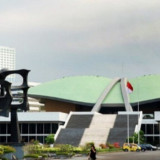 DPR Soroti Bunga Spesial Bank, Kredit UMKM Disebut Sulit Tumbuh