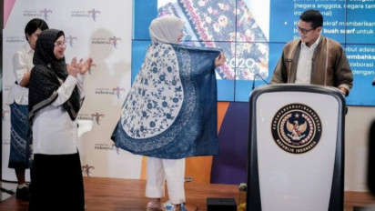Syal Batik Lasem Menjadi Suvenir Dalam TWG G20