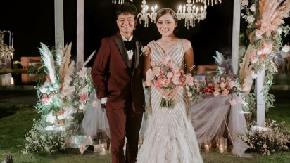 Heboh Isu Perselingkuhan Reza Arap, Wendy Walters Ubah Caption Foto Pernikahan di Instagram: Thanks For The Trauma