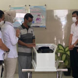 Polisi Serahkan Jenazah ASN yang Ditemukan Terbakar Iwan Boedi ke Keluarga