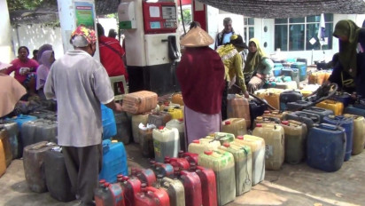Nelayan Kendal Terpaksa Tidur untuk Antre di SPBN Demi Dapat Jatah Solar Cuma 2 Jeriken