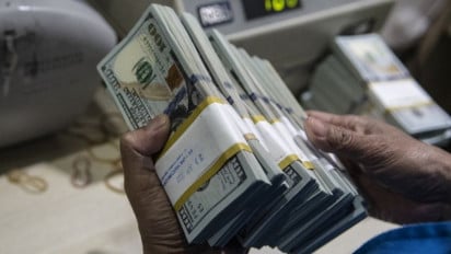 Rupiah Ditutup Melemah ke Posisi Rp14.997 per Dolar AS