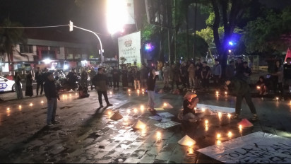 Puluhan Mahasiswa Berserta Masyarakat dan Petani Tasikmalaya Gelar Aksi Tolak Kenaikan Harga BBM di Area Taman Kota