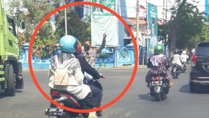 Keren! Netizen Abadikan Momen ketika Kasat Lantas Polres Probolinggo Kota Urai Kemacetan di Traffic Light Randu Pangger