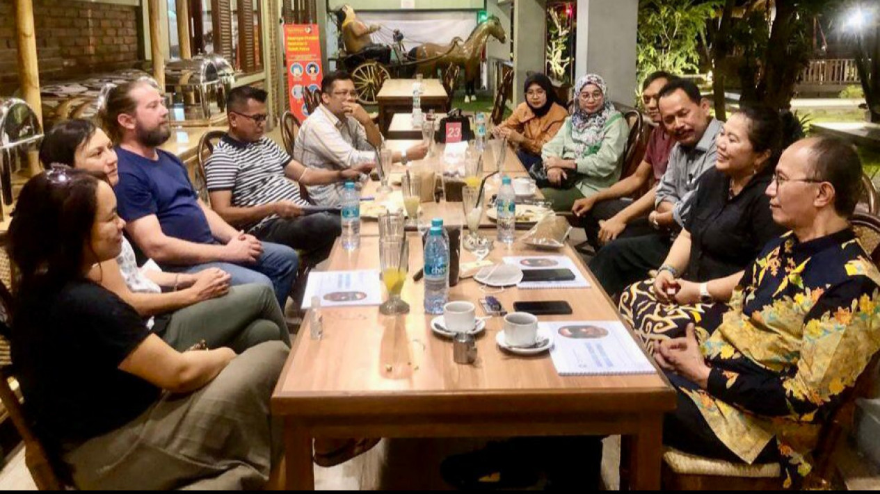 Yayasan Alit Indonesia bersama Kadin Jatim Komitmen Kembangkan Potensi Ekonomi Desa
            - galeri foto