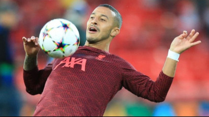 Thiago Alcantara Lagi-lagi Gagal Masuk Skuad Spanyol, Luis Enrique: Saya Bawa 25 Pemain Terbaik