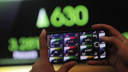 IHSG Ditutup Menguat 30,59 Poin ke Level 7.218,91