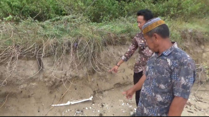 Dua Dusun di Desa Punaga Takalar Diterjang Abrasi, Puluhan Makam Hilang hingga Tulang Belulang Berserakan di Pantai