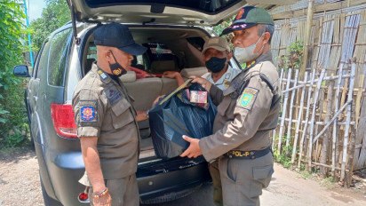 Tim Gabungan Kota Probolinggo Sidak Toko Roti, Sita 18.568 Batang Rokok Ilegal