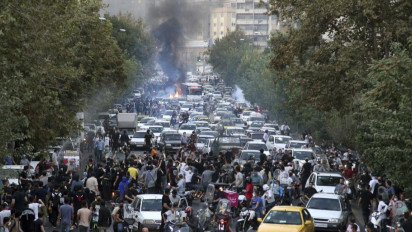 Tahanan Wanita Meninggal, Masyarakat Iran Protes Sebabkan 9 Demonstran Tewas