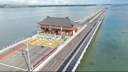 Dukung Presidensi G20, Pembangkit Listrik Tenaga Surya di Jalan Tol Bali-Mandara Resmi Beroperasi