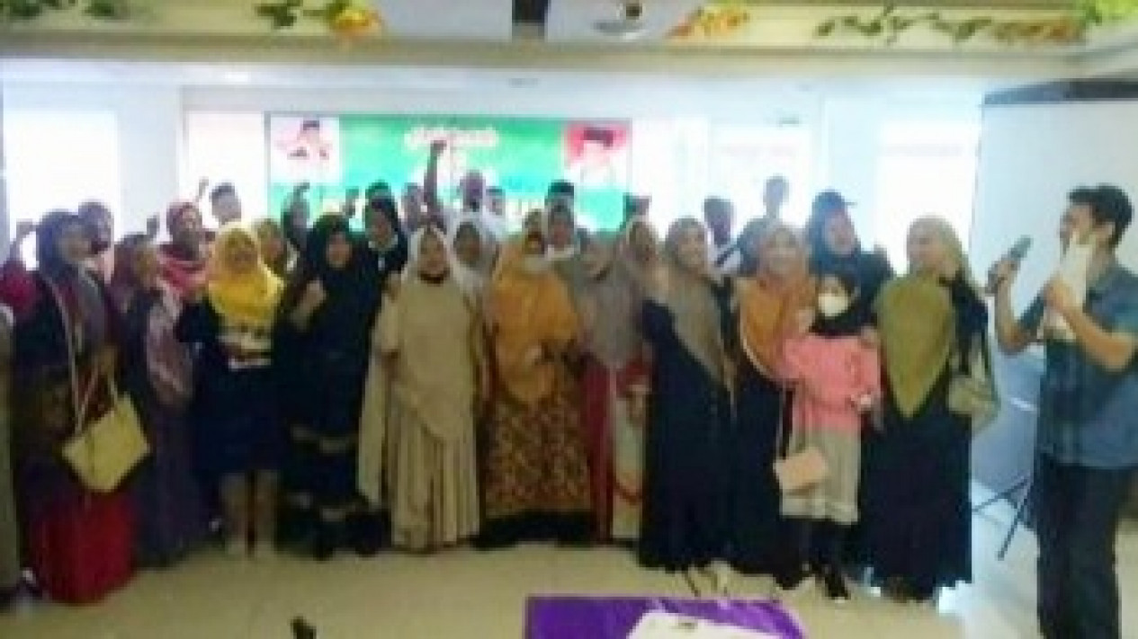 Relawan Jarnas ABW Demak Deklarasi Dukung Anies Bawesdan pada Pilpres 2024
            - galeri foto