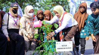 Pemkab Kudus Gandeng Ratusan Pelajar Hijaukan Kawasan Perkotaan