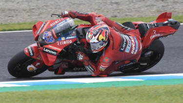 Pebalap Ducati Jack Miller Juarai  Grand Prix Jepang Sementara Francesco Bagnaia Terjatuh di Lap Terakhir
