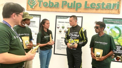 Kunjungi Booth TPL, Ijeck Puji Kopi Petani Binaan di Event APRC 2022