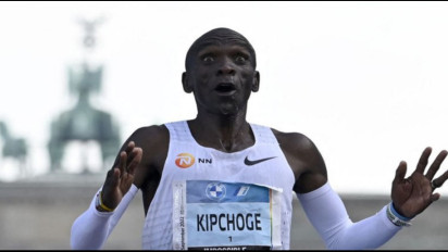 Pelari Asal Kenya Eliud Kipchoge Mempertajam Rekor Dunia Marathon Usai Menangi Kejuaraan Berlin Marathon 2022