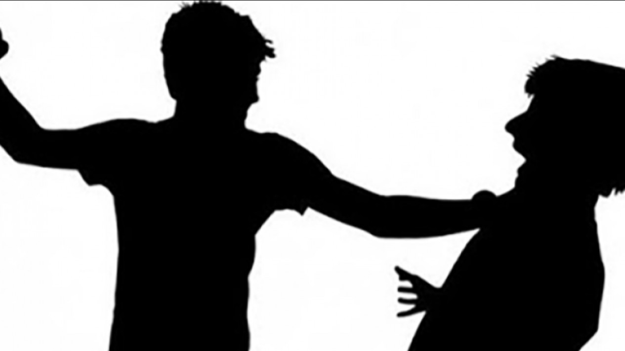 Guru di Kupang yang Dianiaya Muridnya Minta Tersangka Divonis Ringan
            - galeri foto