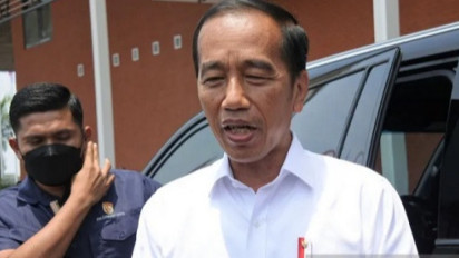 Presiden Jokowi Minta Lukas Enembe Hormati Panggilan KPK dan Proses Hukum