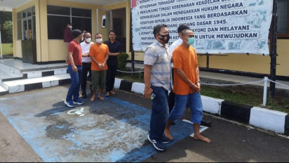 Bobol ATM Capai Rp1,9 M, Polisi Tangkap 2 Pelaku di Sukabumi 1 Masih Buron