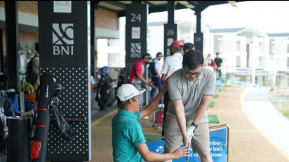 Jaring Milenial, BNI Emerald Gelar Golf Clinic Gen 2.0 di Sedayu Indo Golf PIK