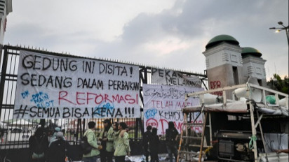 Kenang Sejarah Kaum Tani Nasional, Mahasiswa Gelar Demonstrasi di Depan Gedung DPR RI