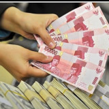 Kurs Dolar AS di Sejumlah Bank Tembus Rp17.600!