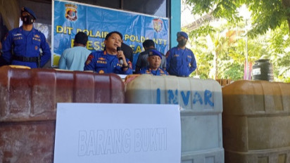 Tiga Pelaku Penyelundupan BBM Subsidi Ditangkap di Perairan Pulau Komodo