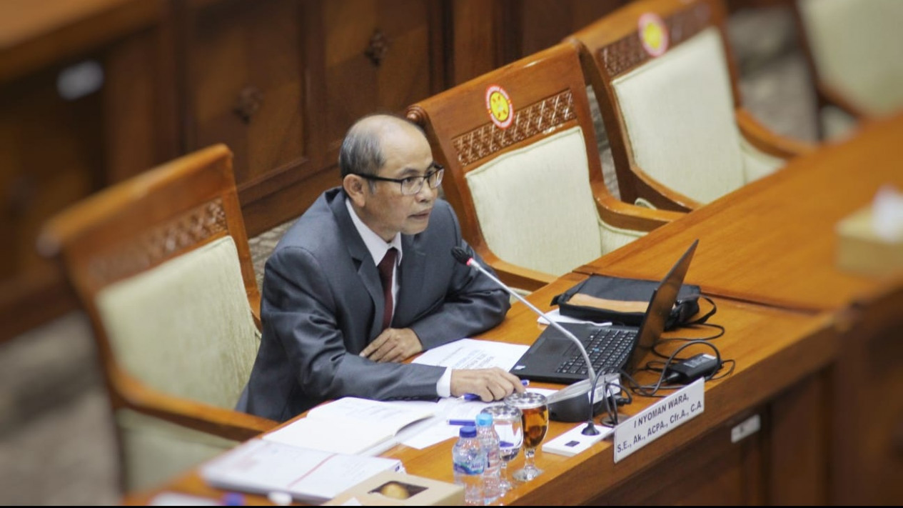 Profil I Nyoman Wara, Capim KPK yang Mengawali Kariernya Sebagai Auditor di BUMN
            - galeri foto