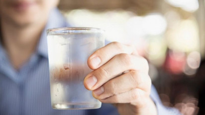 Mitos atau Fakta, Minum Air Dingin Bikin Gemuk