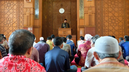 Shalat Idul Adha dan Shalat Jumat di Hari yang Sama, Wajibkah Melakukan Keduanya? Ternyata Kata Buya Yahya Sebaiknya…