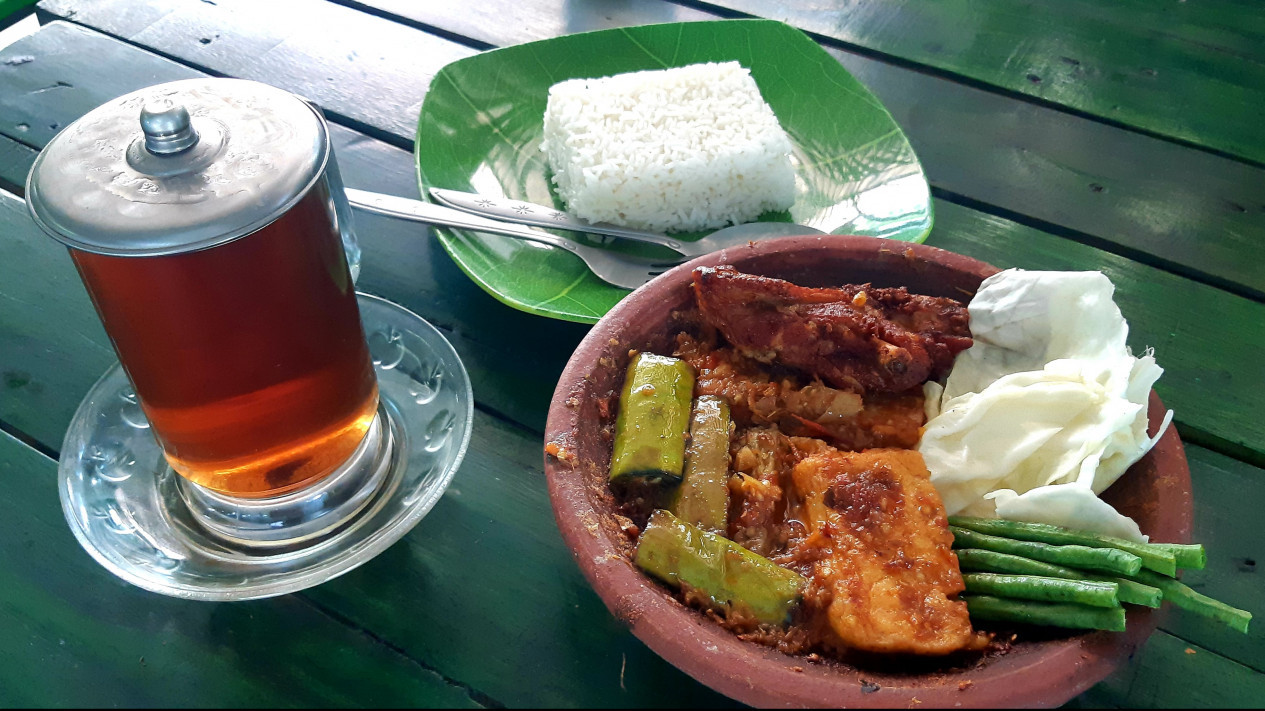 Nikmatnya Sambal Kobong Ngebul Ala Probolinggo, Pedasnya Bikin Nagih
            - galeri foto