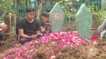 Nadhiroh, Personel Band Kasidah Legendaris Nasida Ria Tutup Usia