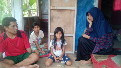 Pilu, Cacat karena Kecelakaan Kerja Tiga Anak Gadisnya terpaksa Putus Sekolah