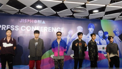 Personil Boy Band Korea iKON Ungkap Keinginan Belajar Bahasa Viral hingga Ucapkan 'Slebew'