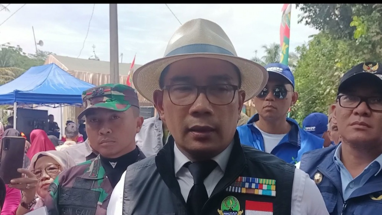 Laga Persib vs Persija Ditunda Buntut Tragedi Kanjuruhan, Ridwan Kamil : Keputusan yang Tepat
            - galeri foto