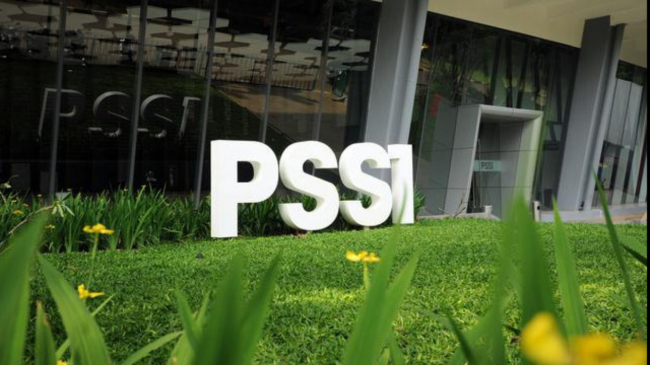 PSSI Bentuk Tim Investigasi Terkait Insiden yang Tewaskan Ratusan Suporter di Stadion Kanjuruhan Malang
            - galeri foto