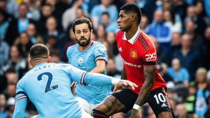 Man City dan MU Ungkapkan Duka Cita atas Tragedi Kanjuruhan, Ban Hitam Sebagai Penghormatan Untuk Seluruh Korban