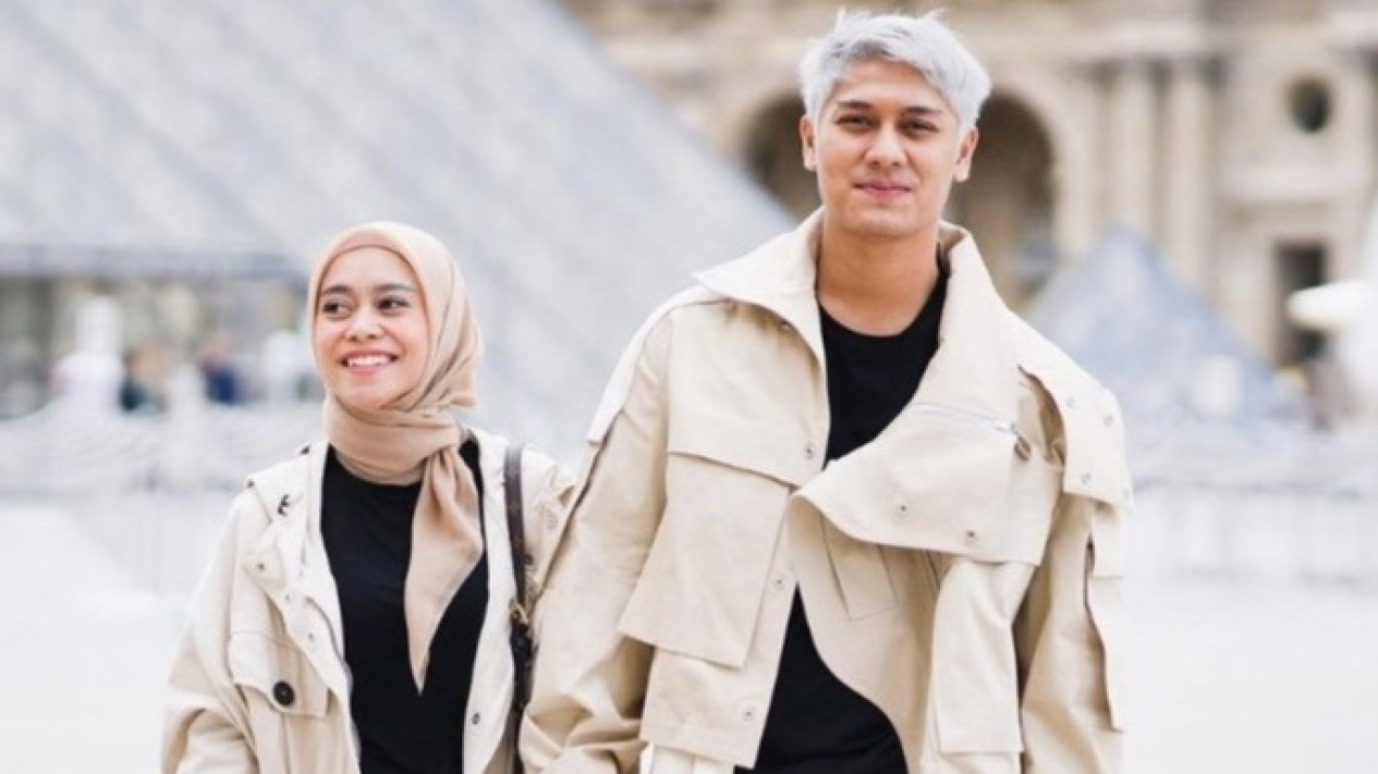 Tak Heran Netizen Juluki Rizky Billar ´Beban Istri´, Beli Kapal 38 M dan Outfit Jutaan Pakai Uang Lesti Kejora, Netizen: Sok Mau Jadi Raffi Ahmad
            - galeri foto