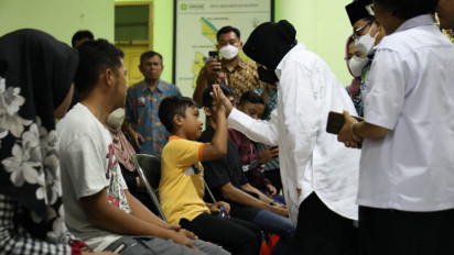 Keluarga Korban Tragedi Stadion Kanjuruhan Menerima Santunan dari Pemerintah Pusat